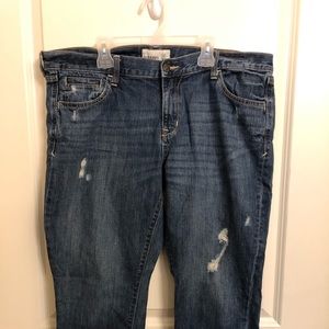 Old Navy size 16 women’s capris.